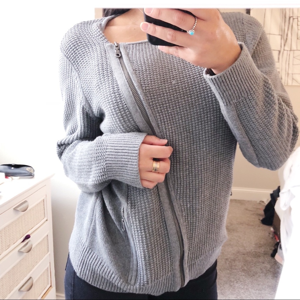 Loft Jacket - Picture 2 of 4